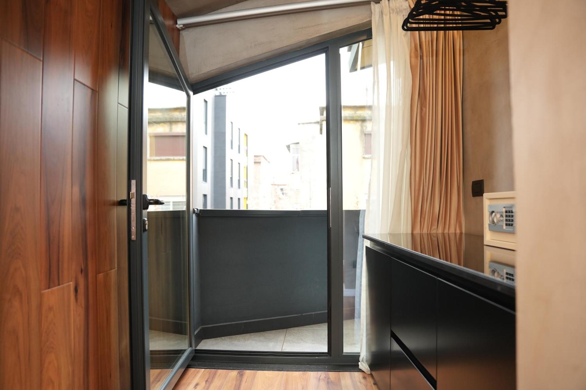 La Suite Boutique Hotel Tirana Zewnętrze zdjęcie