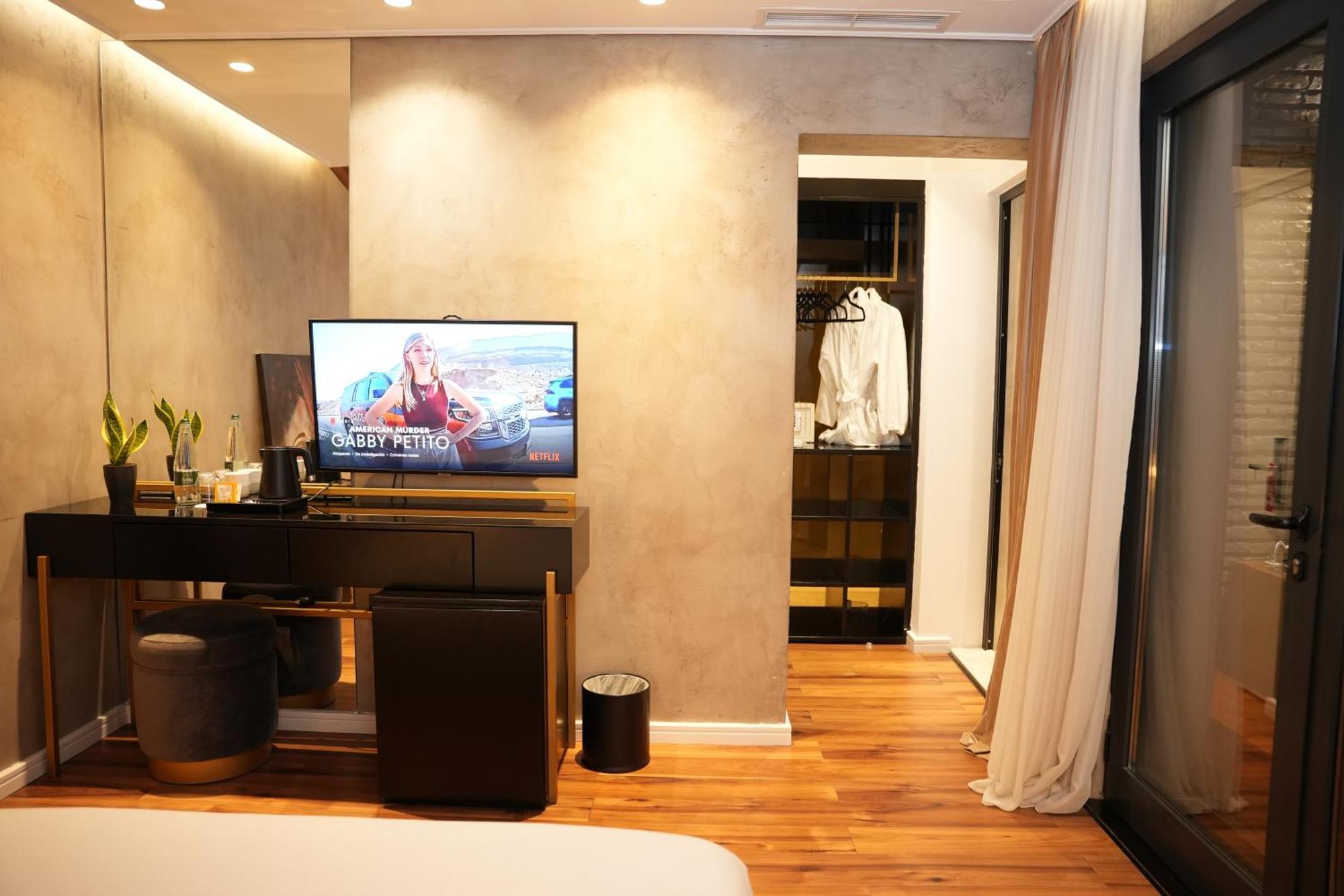 La Suite Boutique Hotel Tirana Zewnętrze zdjęcie