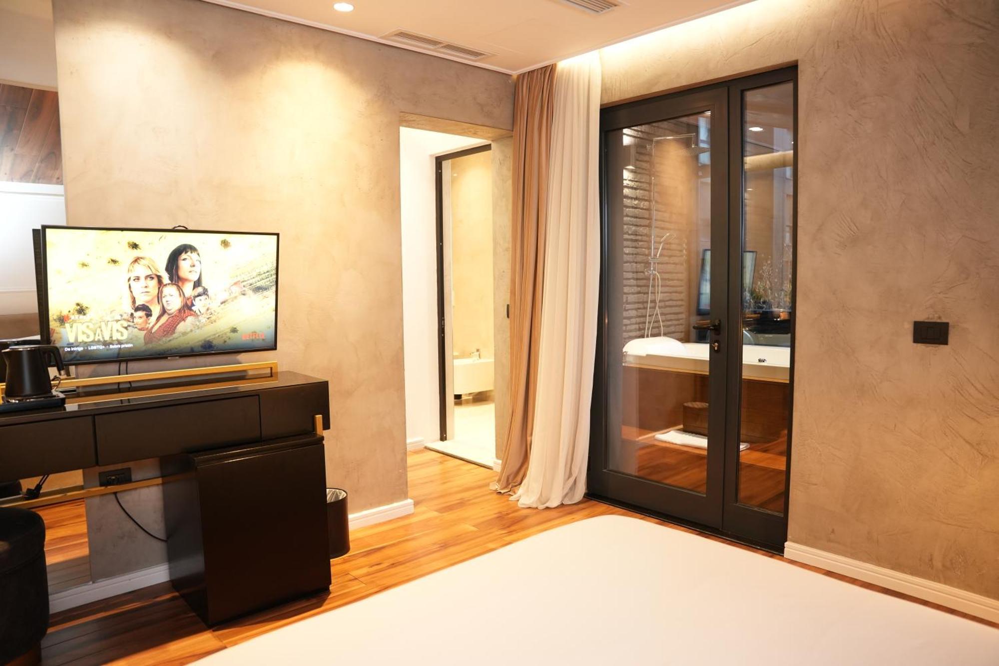 La Suite Boutique Hotel Tirana Zewnętrze zdjęcie