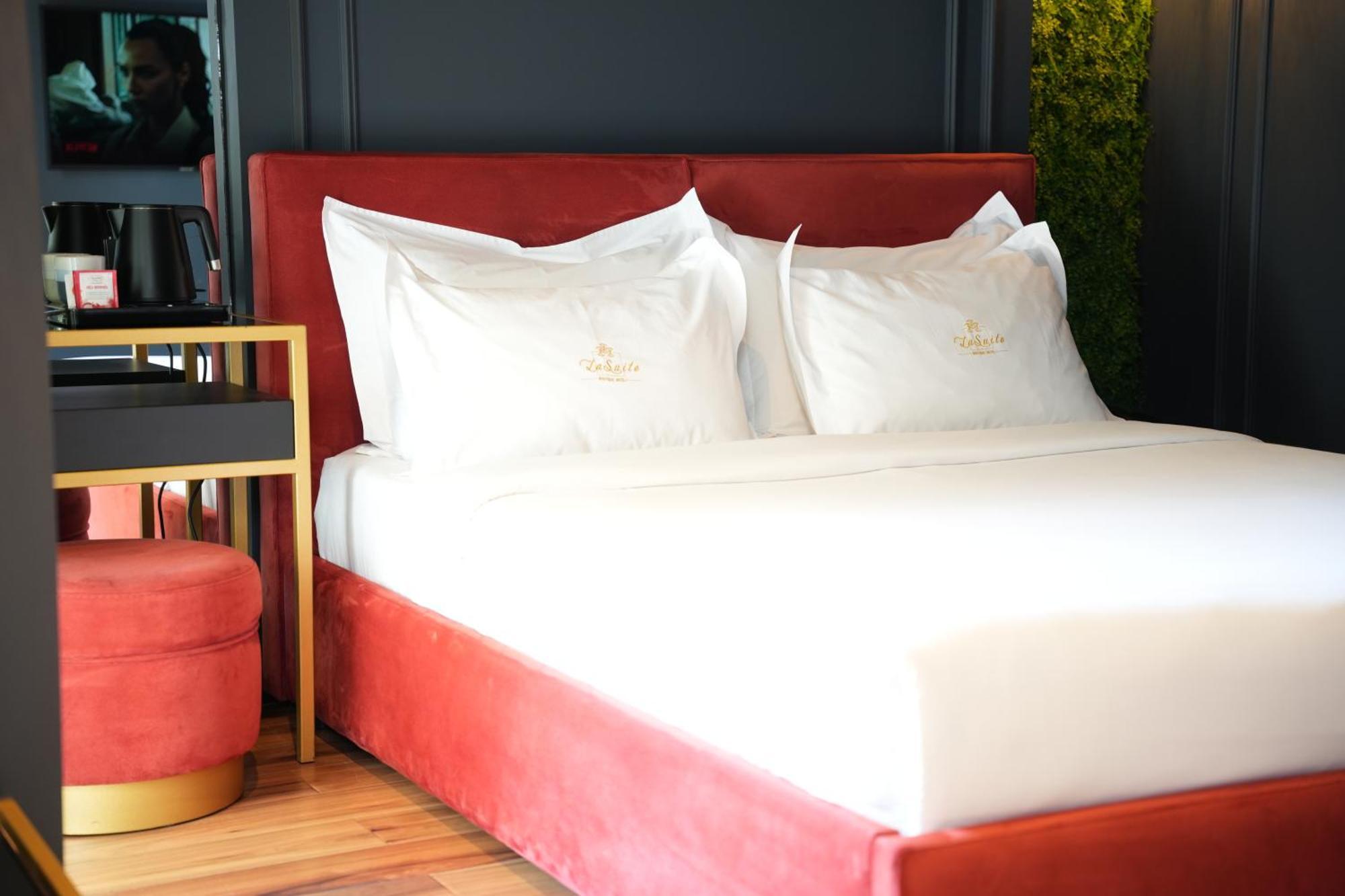 La Suite Boutique Hotel Tirana Zewnętrze zdjęcie