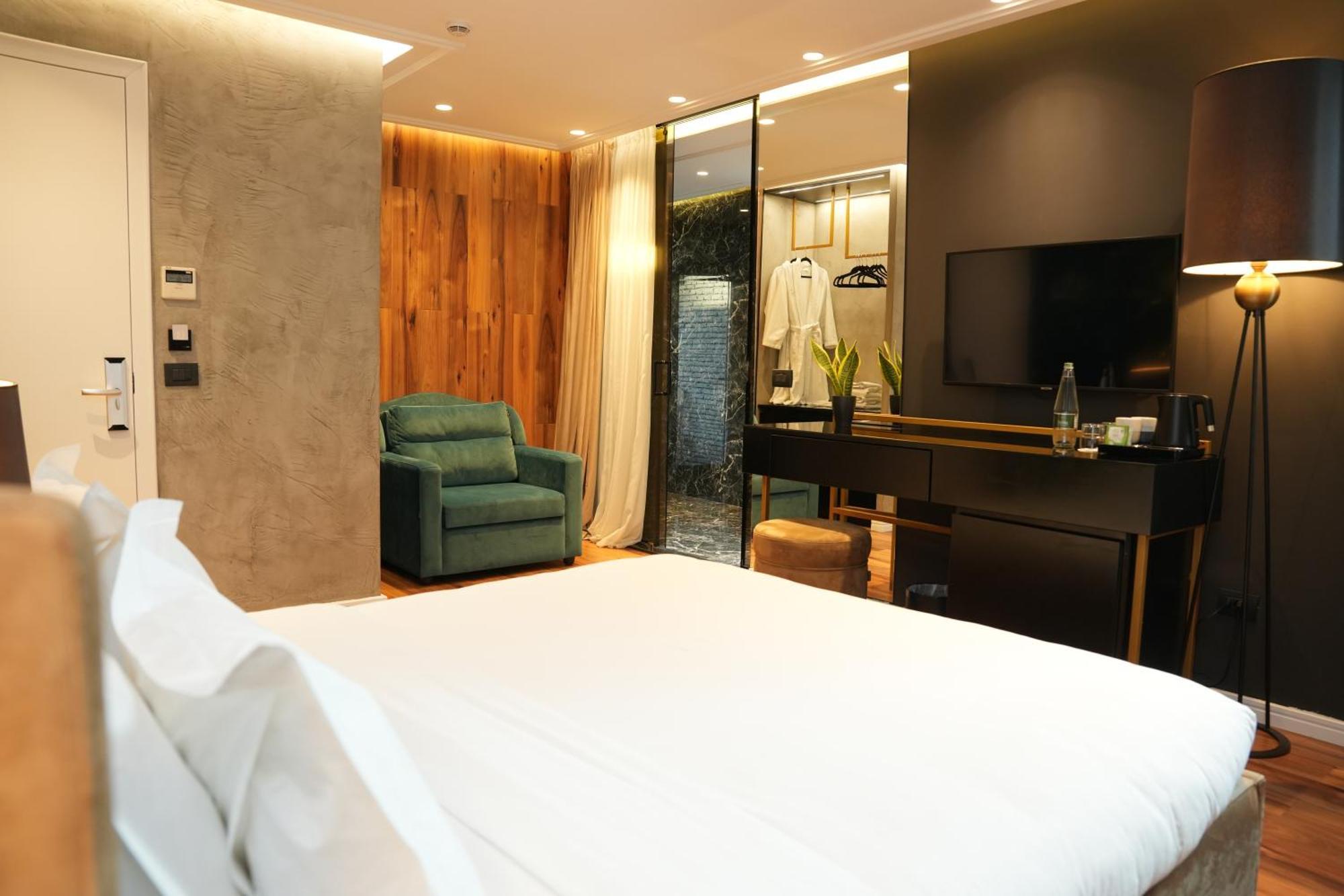 La Suite Boutique Hotel Tirana Zewnętrze zdjęcie