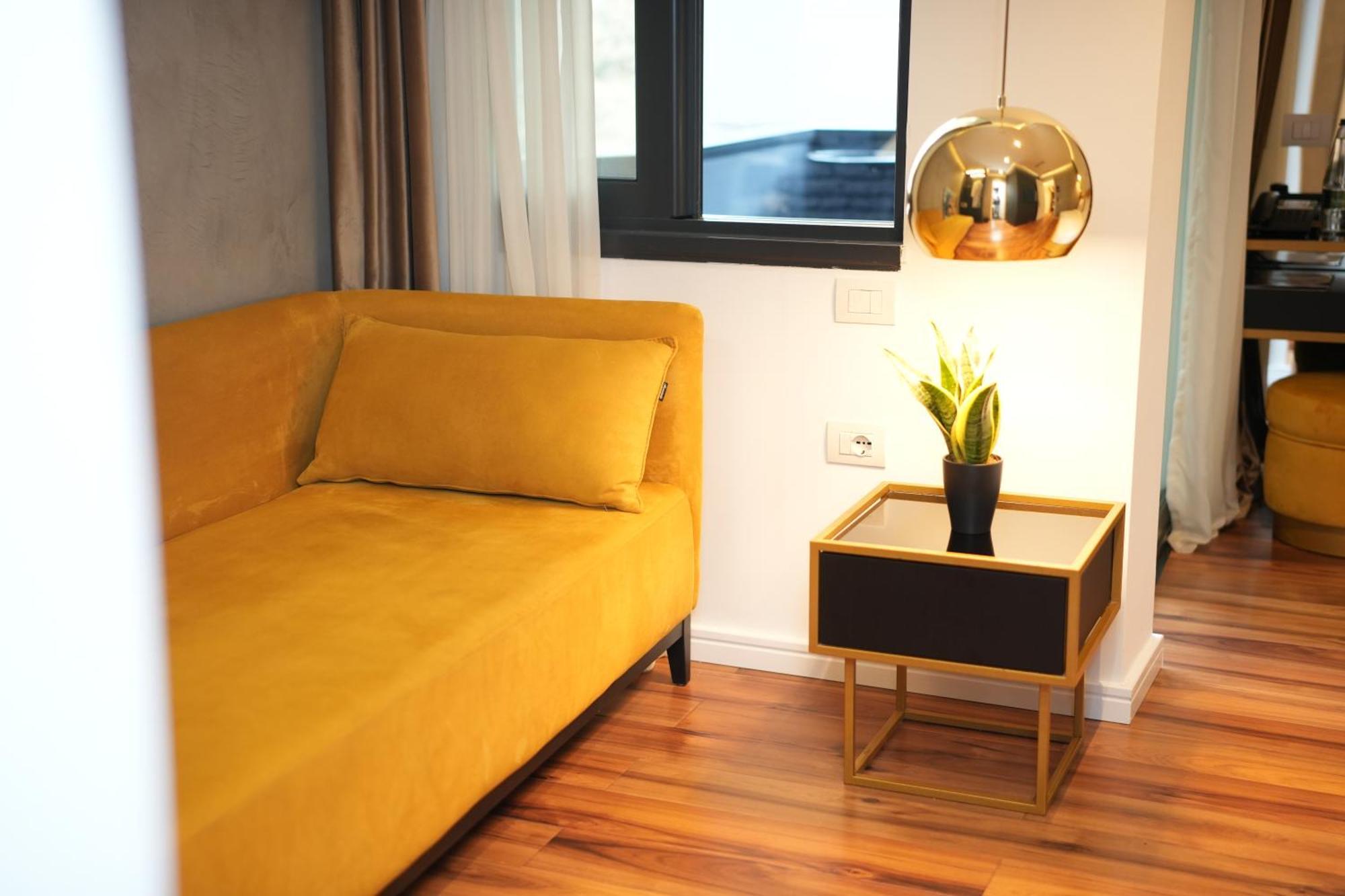 La Suite Boutique Hotel Tirana Zewnętrze zdjęcie